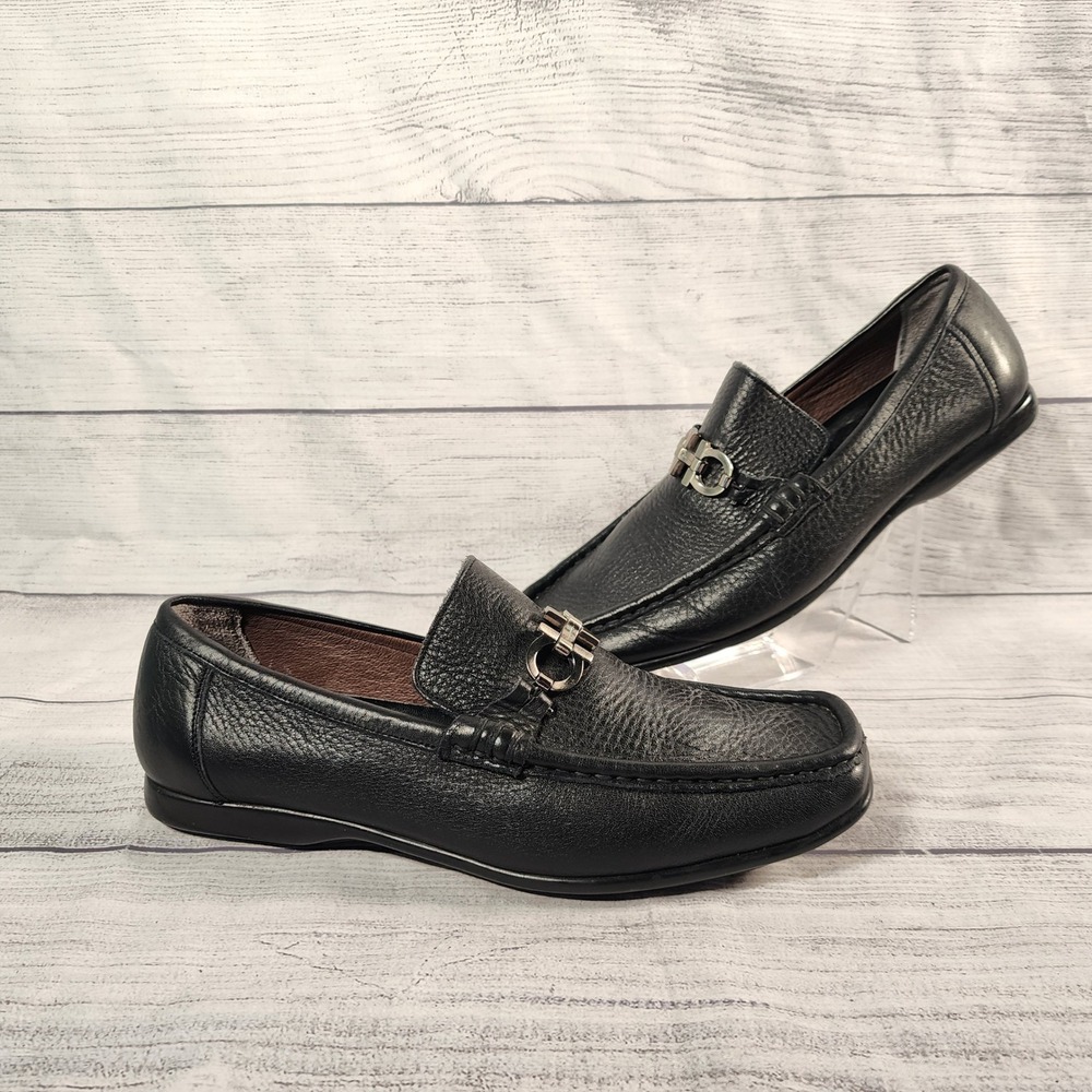 Salvatore Ferragamo Mens Size 8 Black Pebbled Leather Gancini Bit Loafers Italy